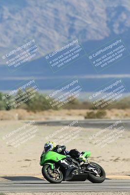 media/Nov-16-2025-Race Pace (Sun) [[8c5fa54630]]/Non Verified Riders (1st 20 Minutes)/4-Turn 16 (1116am)/